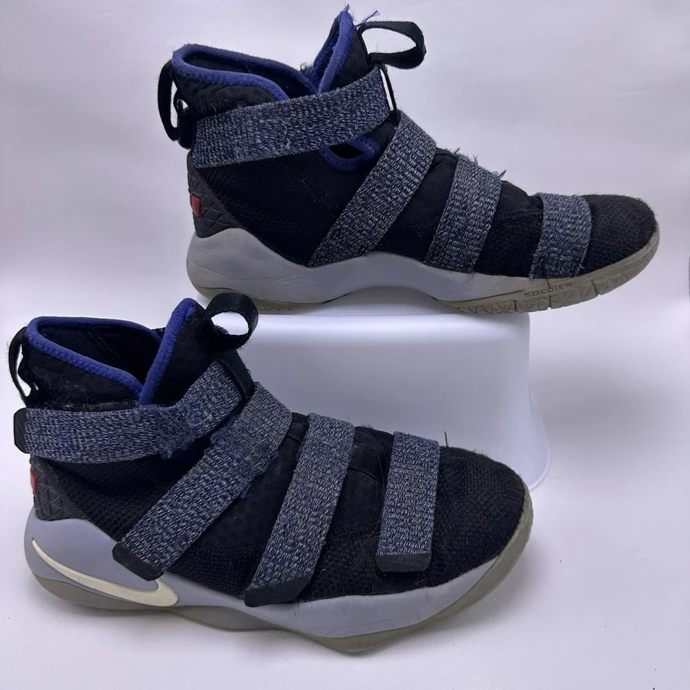 Nike Zoom Lebron Soldier XI 918369-005 Youth Basketball Sneakers Shoes Size 5.5Y